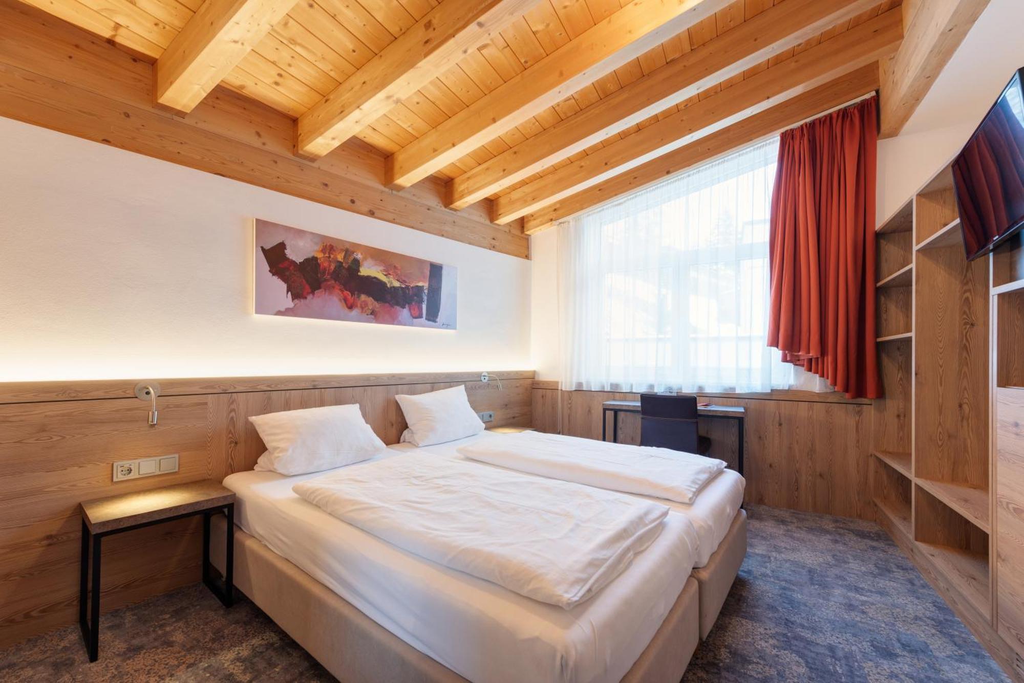 Hotel Alpenland Sankt Anton am Arlberg Exterior photo
